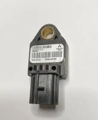 Mitsubishi Outlander Airbag deployment crash/impact sensor 8651A001 39754C TBZME2460Z2899