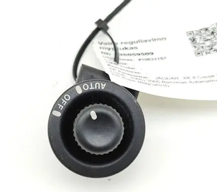 Jaguar XK8 - XKR Steering wheel adjustment switch LNA6465AA