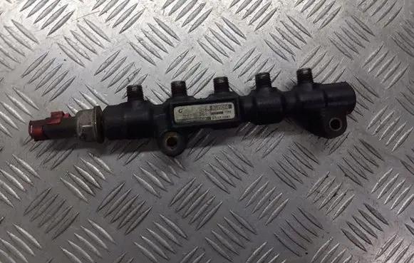 Ford Focus Fuel main line pipe 9654592680