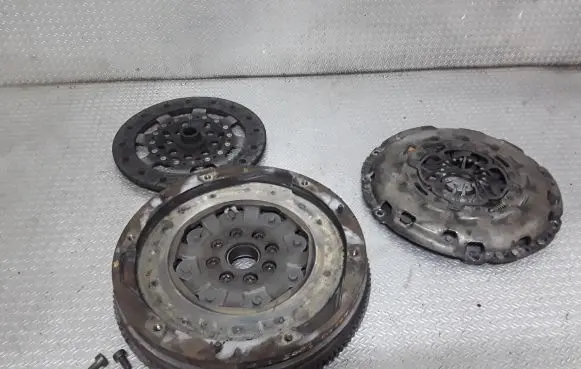 Renault Laguna III Clutch set kit 8200421191