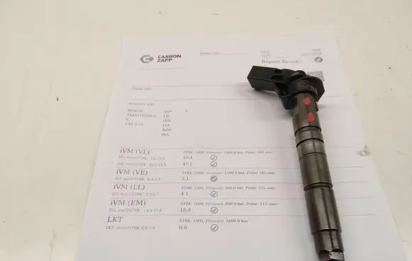 Mercedes-Benz ML W166 Fuel injector 0445116026 A6420701187