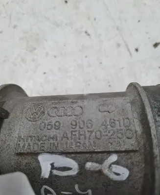 Audi A4 S4 B6 8E 8H Mass air flow meter 059906461D