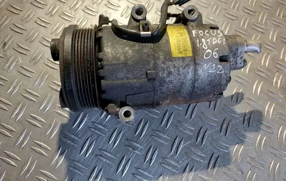 Ford Focus Air conditioning (A/C) compressor (pump) 4M5H19D629AB