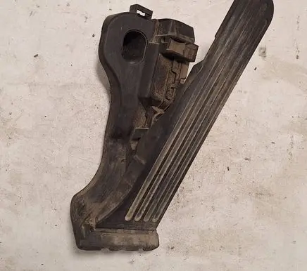 Volkswagen Jetta V Accelerator throttle pedal 1K1721503L 6PV00860000