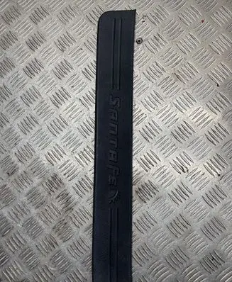 Hyundai Santa Fe Front sill trim cover 858852B000