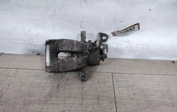 Renault Megane I Rear brake caliper