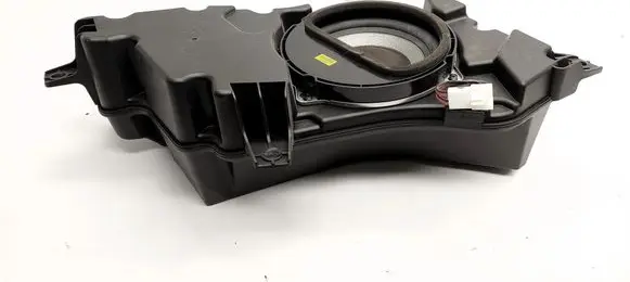Hyundai Santa Fe Subwoofer speaker 963802W100