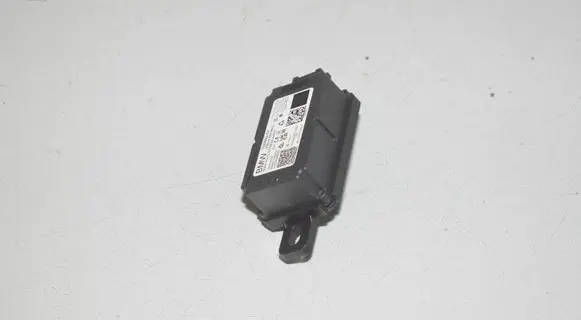BMW i4 Aerial antenna amplifier 7928682 61357928682 7928660