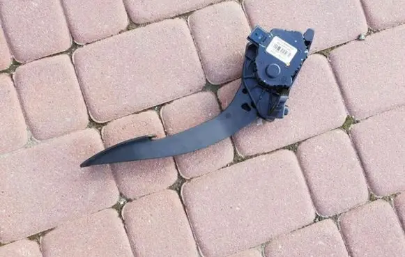 Opel Insignia B Accelerator throttle pedal 22931913