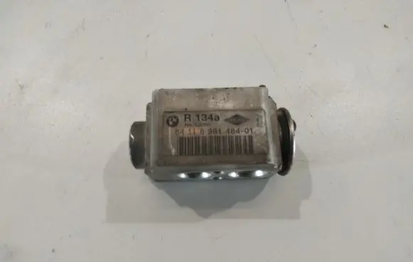 BMW 3 E90 E91 Air conditioning (A/C) expansion valve 64116981484