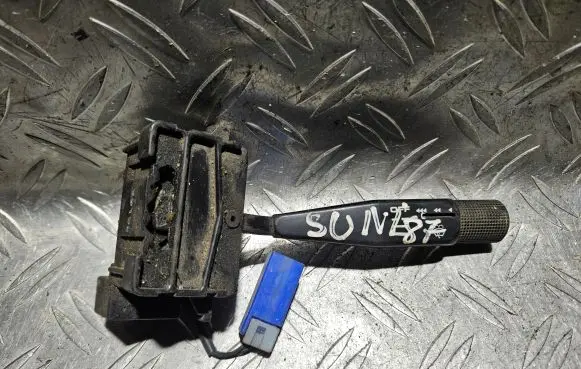 Nissan Sunny Wiper control stalk