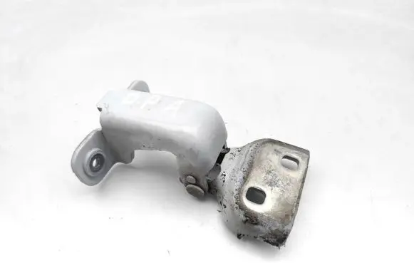 Opel Vivaro Front door lower hinge 