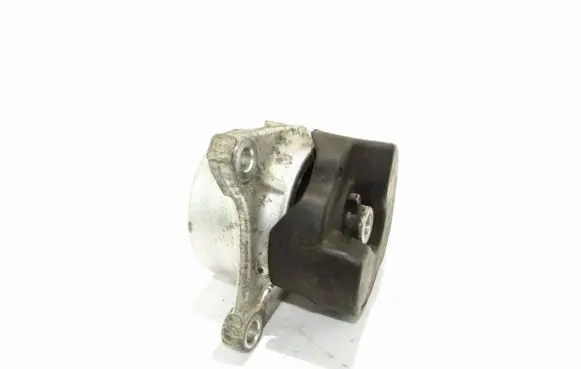 Honda CR-V Engine mount bracket