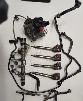 Volkswagen Golf VII Fuel injection system set 0445010537 04L130755D 0445110471