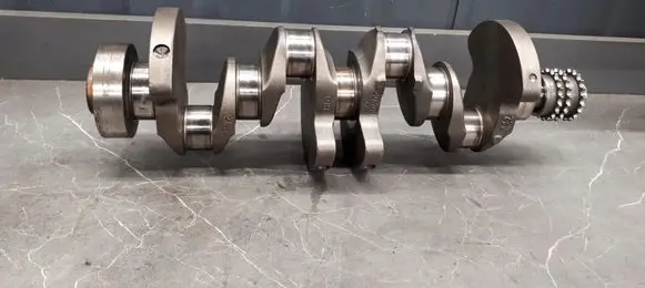 Mercedes-Benz E W124 Crankshaft 