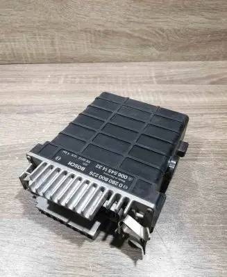 Mercedes-Benz E W124 Engine control unit/module ECU 0065451432 0280800226