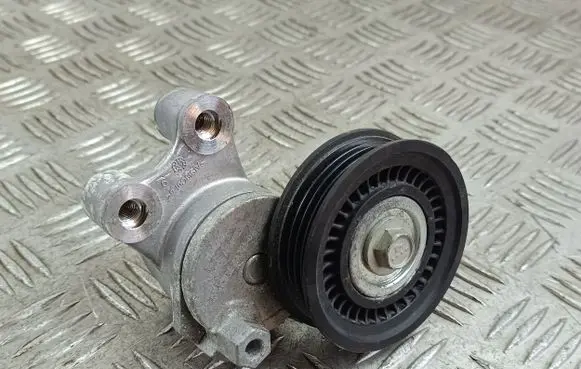 Lincoln Corsair Generator/alternator belt tensioner
