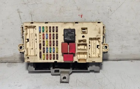 Fiat Ducato Fuse module C106