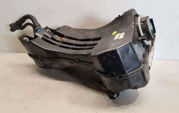Audi Q7 4M AdBlue liquid reservoir 4077005BH