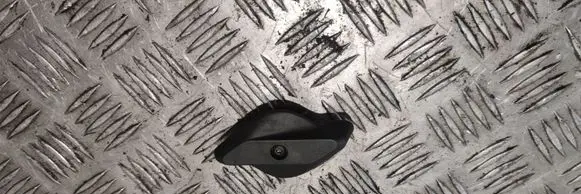 Engine bonnet (hood) release handle