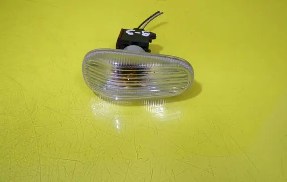 Saab 9-3 Ver1 Front fender indicator light 4113213
