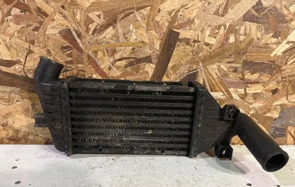 Opel Astra H Intercooler air channel guide 9129353