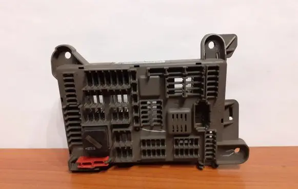 BMW X5 E70 Fuse box set 693168704 4260