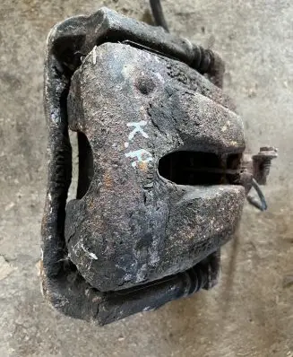 Peugeot 807 Front brake caliper