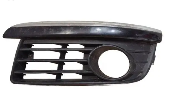 Volkswagen Jetta V Front fog light trim/grill 1K0853665K