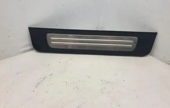 Hyundai Santa Fe Side skirt rear trim 858752B000