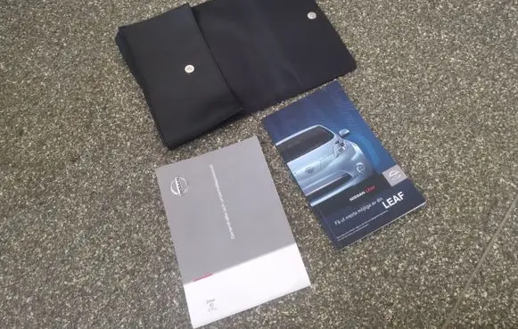 Nissan Leaf I (ZE0) User manual WB11SEZE0E2 QR12SWE0ZE0E0E