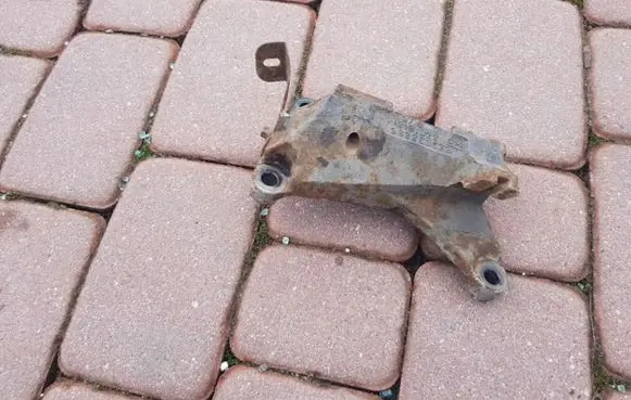 Opel Meriva A Other engine bay part 13181022