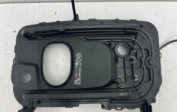 Porsche Macan (95C) Radiator trim MACGNIAZSUL1