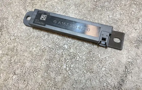 Mercedes-Benz A W177 Keyless system antenna A1679054700 2409300 032AA43583