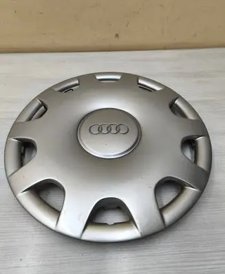 Audi A6 S6 C5 4B R15 wheel hub/cap/trim 4A0601147B