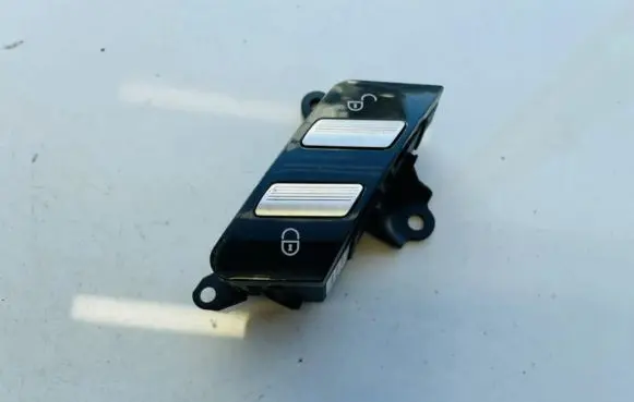 Mercedes-Benz S W221 Central locking switch button a2218213151 03371030100