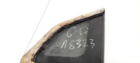 Nissan Qashqai Rear side window