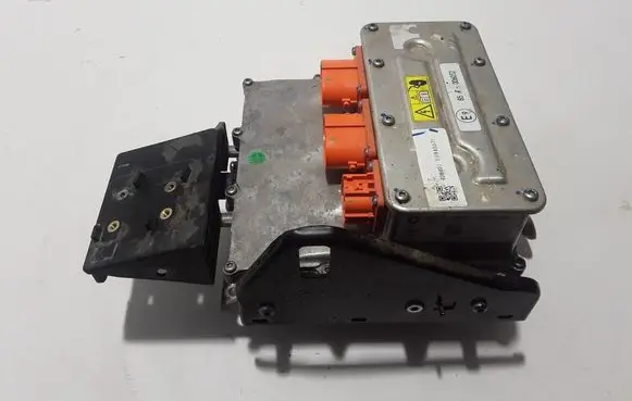 Dacia Spring Voltage converter inverter 290101552R