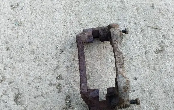 Volkswagen PASSAT B3 Front Brake Caliper Pad/Carrier 