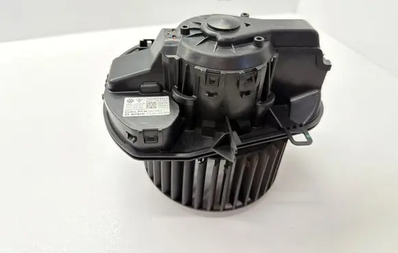 Volkswagen Touareg II Heater fan/blower 7P0820021G