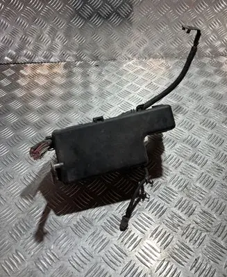 Toyota Hilux (AN10, AN20, AN30) Fuse box cover PK17365