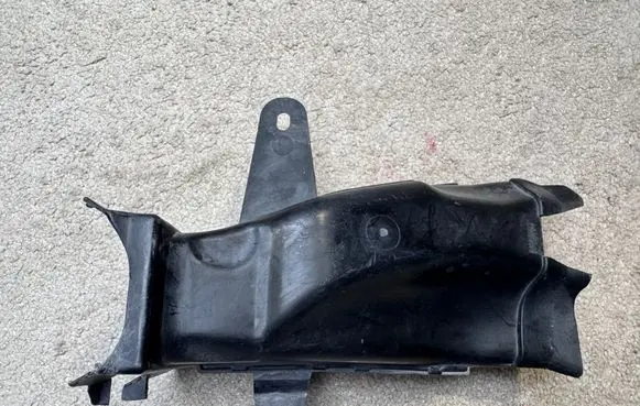 BMW 7 G11 G12 Brake cooling air channel/duct 51747359792 74850613