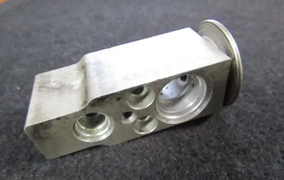 Air conditioning (A/C) expansion valve