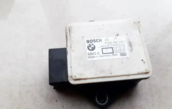 BMW 5 E60 E61 ESP acceleration yaw rate sensor 0265005681 34526774602-02