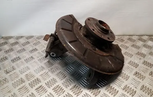Volkswagen PASSAT B7 Front wheel hub spindle knuckle