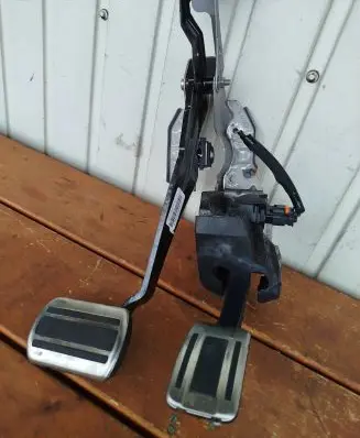Peugeot 3008 II Pedal assembly 9829019980