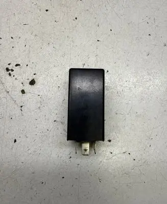 Volkswagen PASSAT B5.5 Other relay 447959875 5DS00443301 318