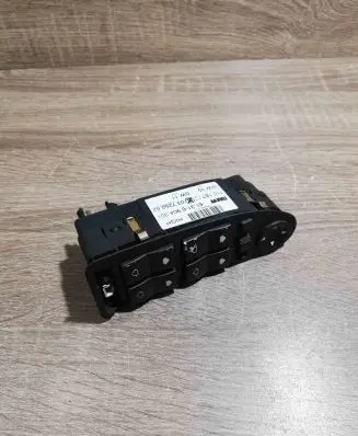 BMW 5 E39 Electric window control switch 6904301 03725062