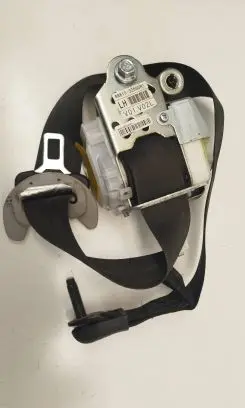 Hyundai i40 Front seatbelt 888103Z000RY V01V02L 17031300022