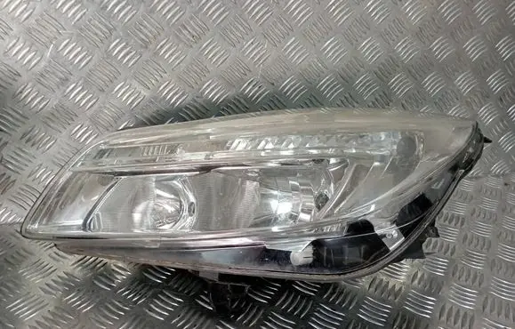 Opel Insignia A Headlight/headlamp 13226782